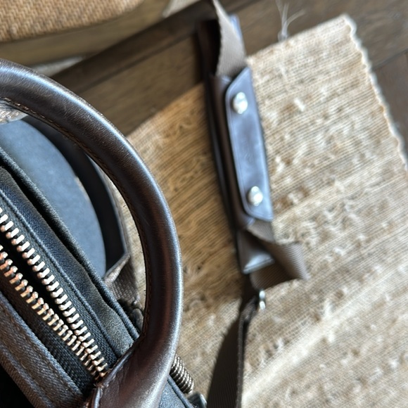 Tumi briefcase - Picture 8 of 8